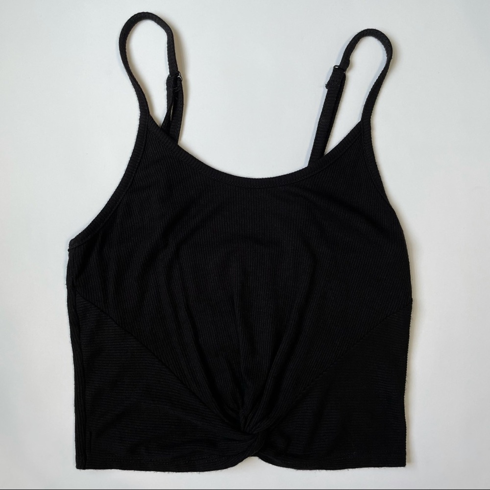 Ribbed Tied Knot Cropped Tank Top